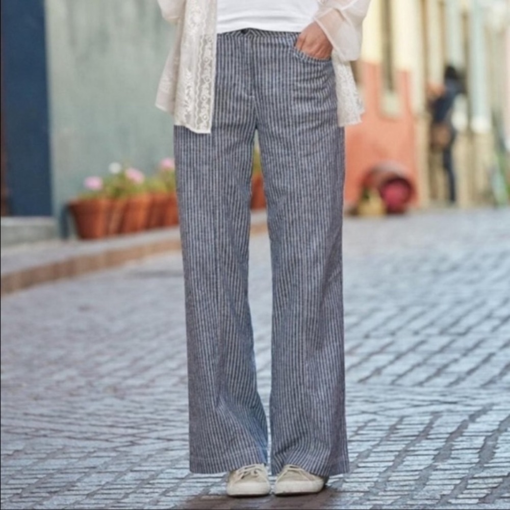 Sundance blue and white striped Linen wide leg pants NWOT size 4petite